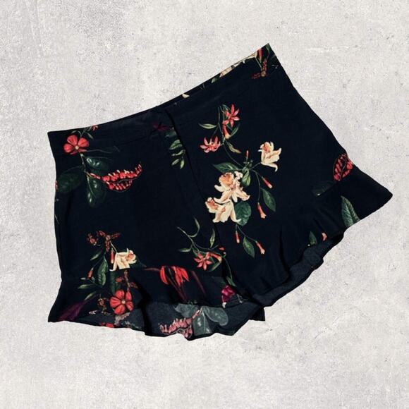 Zara Black Cream Red Floral Print Super High Rise Flowy Ruffle Shorts Sz M - Picture 10 of 10